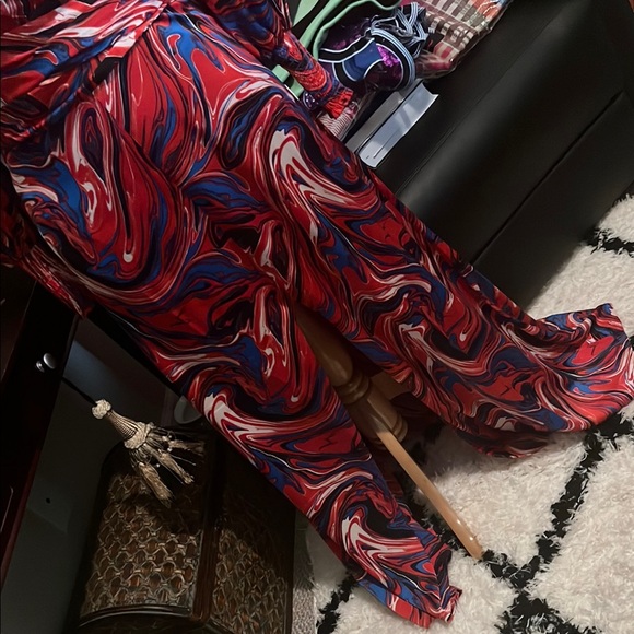 Elegant Multicolor Swirl Dress - Picture 2 of 10